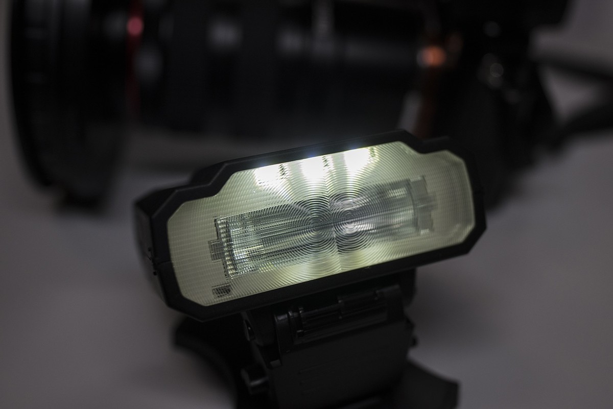 玩出微距新高度—美科MK-MT24閃光燈體驗